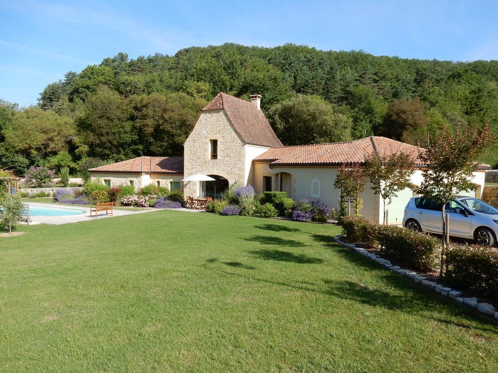 Bézenac Le Hibou Heureux B&B 외부 사진